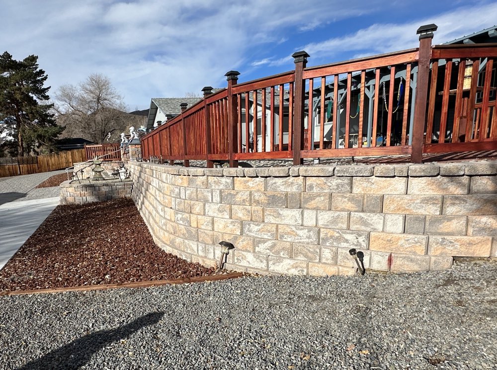 Echo Side Retaining Wall